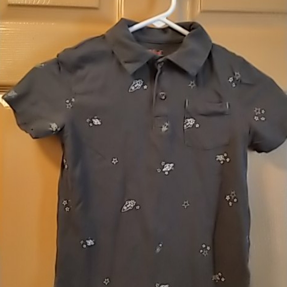 Cat & Jack Other - Cat & Jack boys collared gray t shirt size 6/7